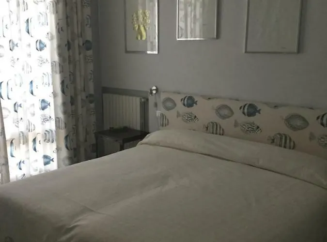 Semesterbostad Marina Capo Pino